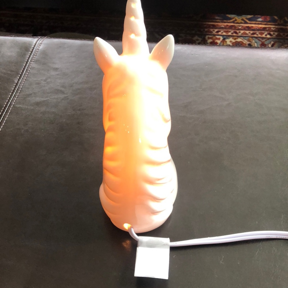Magical unicorn lamp - Picture 3 of 5